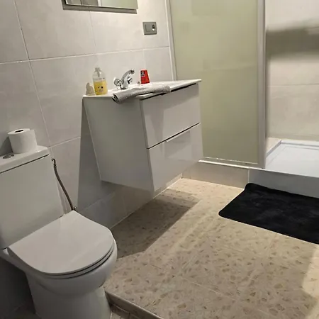 Δωμάτια σε οικογενειακή κατοικία D'hote Pres De Pairi Daiza Mons Engyh House 1