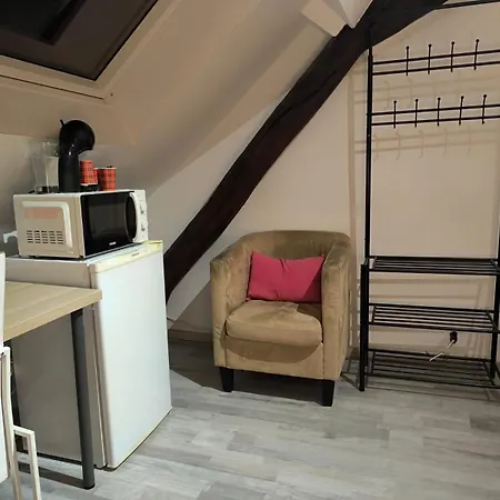 D'hote Pres De Pairi Daiza Mons Engyh House 1 ホームステイ *