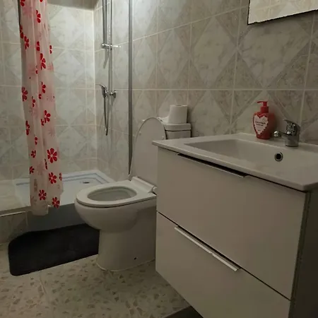 Δωμάτια σε οικογενειακή κατοικία D'hote Pres De Pairi Daiza Mons Engyh House 1 *