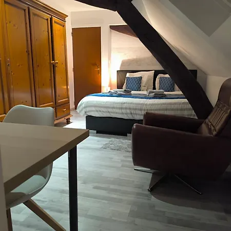 Δωμάτια σε οικογενειακή κατοικία D'hote Pres De Pairi Daiza Mons Engyh House 1 *