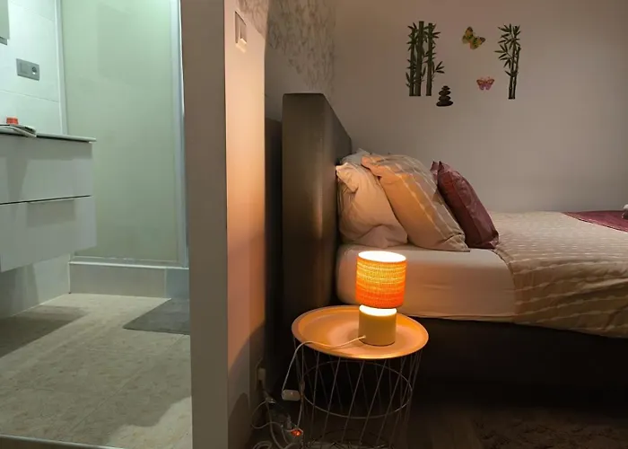 D'hote Pres De Pairi Daiza Mons Engyh House 1 ホームステイ *